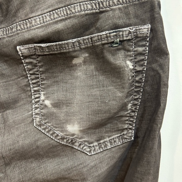 Stitches Barfly Slim Corduroy Pant, 33x30, Graphite - Picture 3 of 4